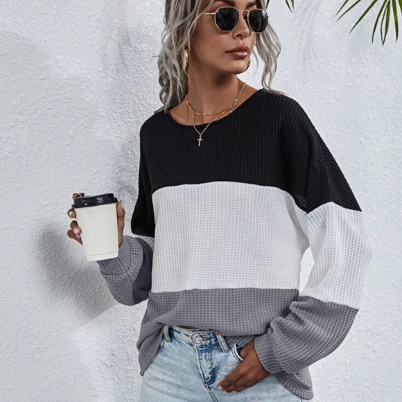 BLACK, WHITE & GRAY COLORBLOCK DROP SHOULDER TEE - Picture 4 of 8